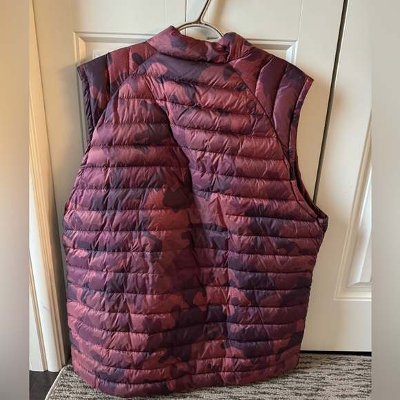 Lululemon Puffer Vest - Picture 3 of 3